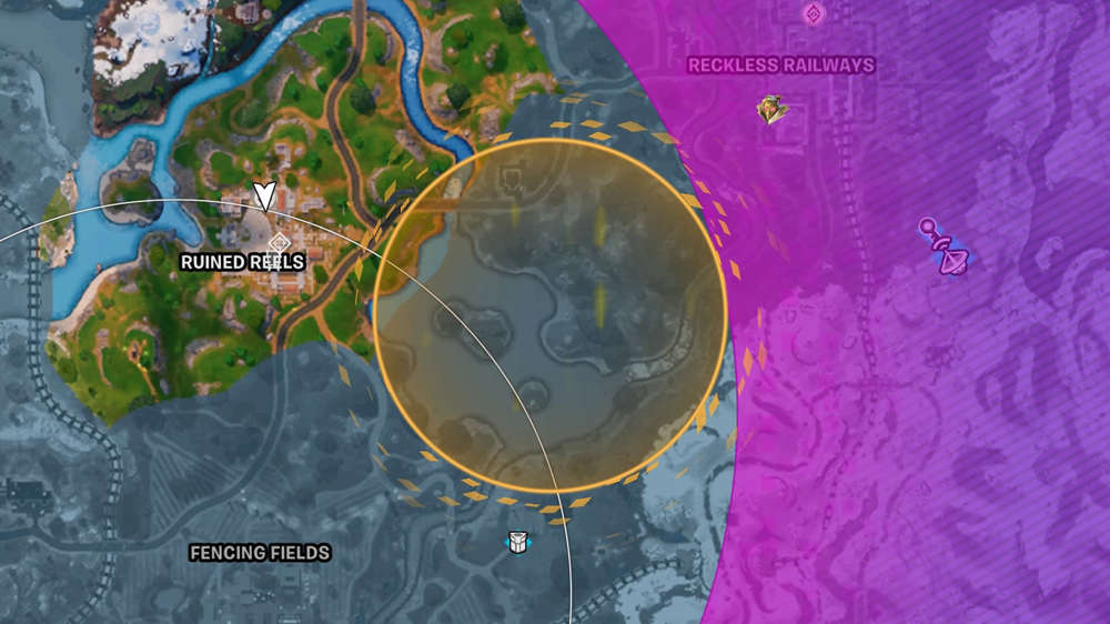 What does the yellow circle mean in Fortnite?