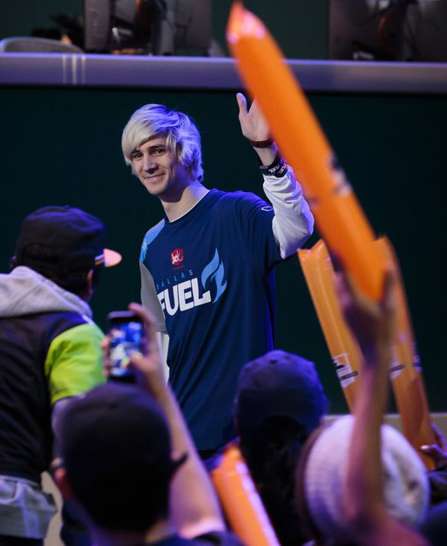 xqc-dallas-fuel.jpg