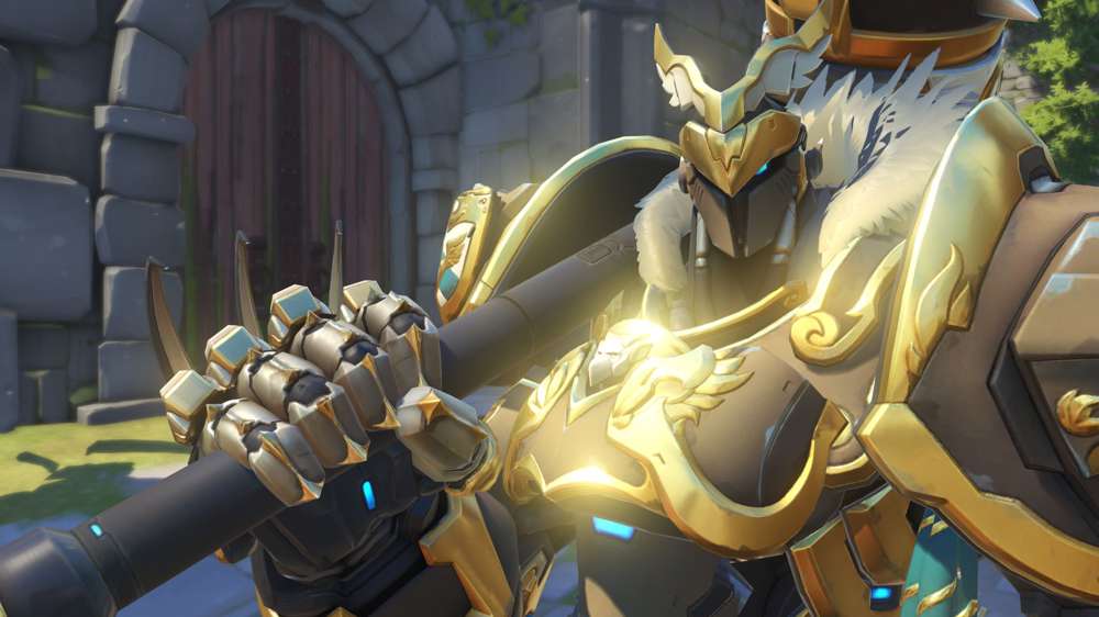 Who is Reinhardt's voice actor in Overwatch?